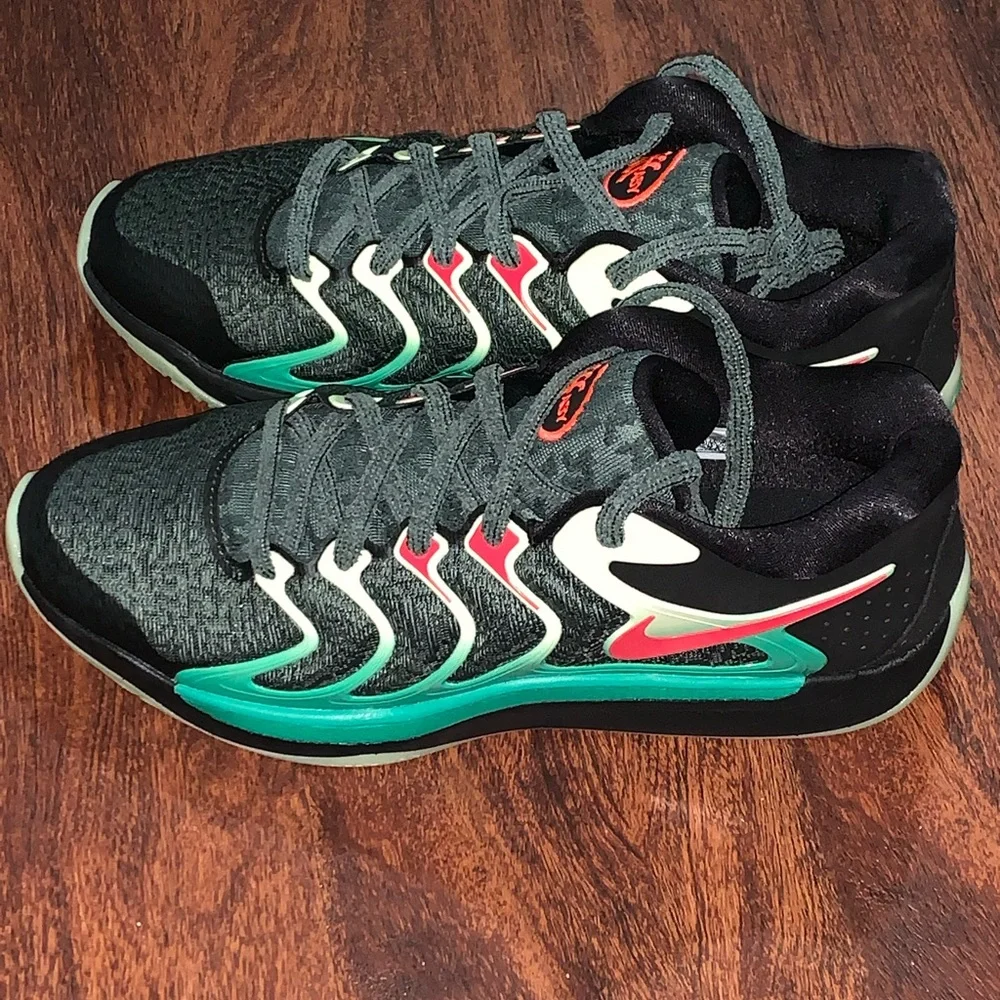 Nike size 13 KD basketball shoes
